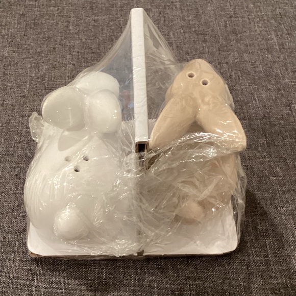Easter Special TARGET NWT Bunny Salt and pepper Shaker - Picture 8 of 8